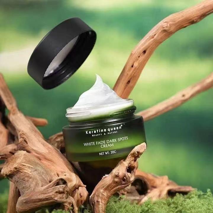 Keratine queen Moisturizing White Spot Freckles Removal Cream (Green) - Image 4