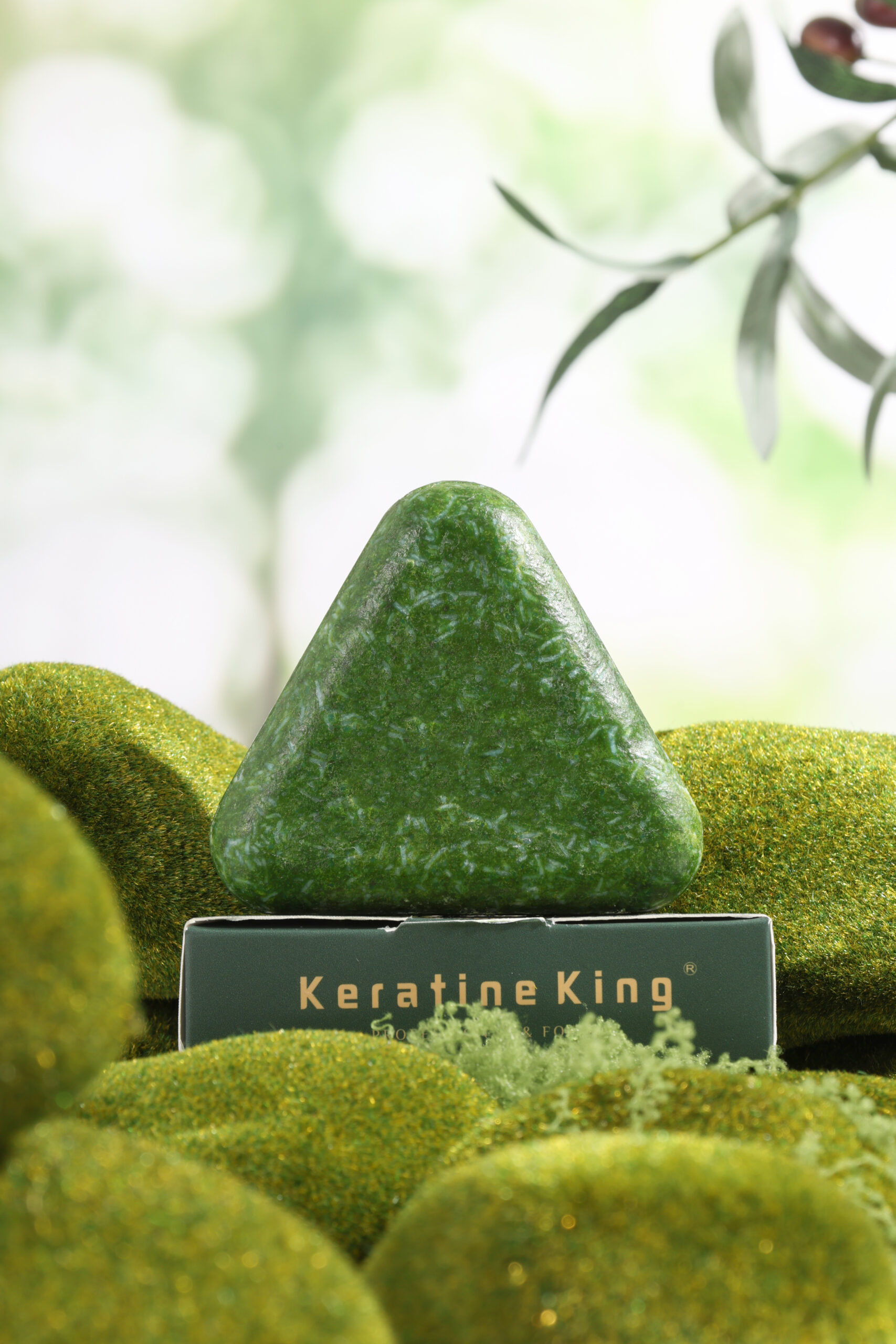 Keratine King Usman Grass Cypress Leaf Shampoo Triangle Soap - Image 4