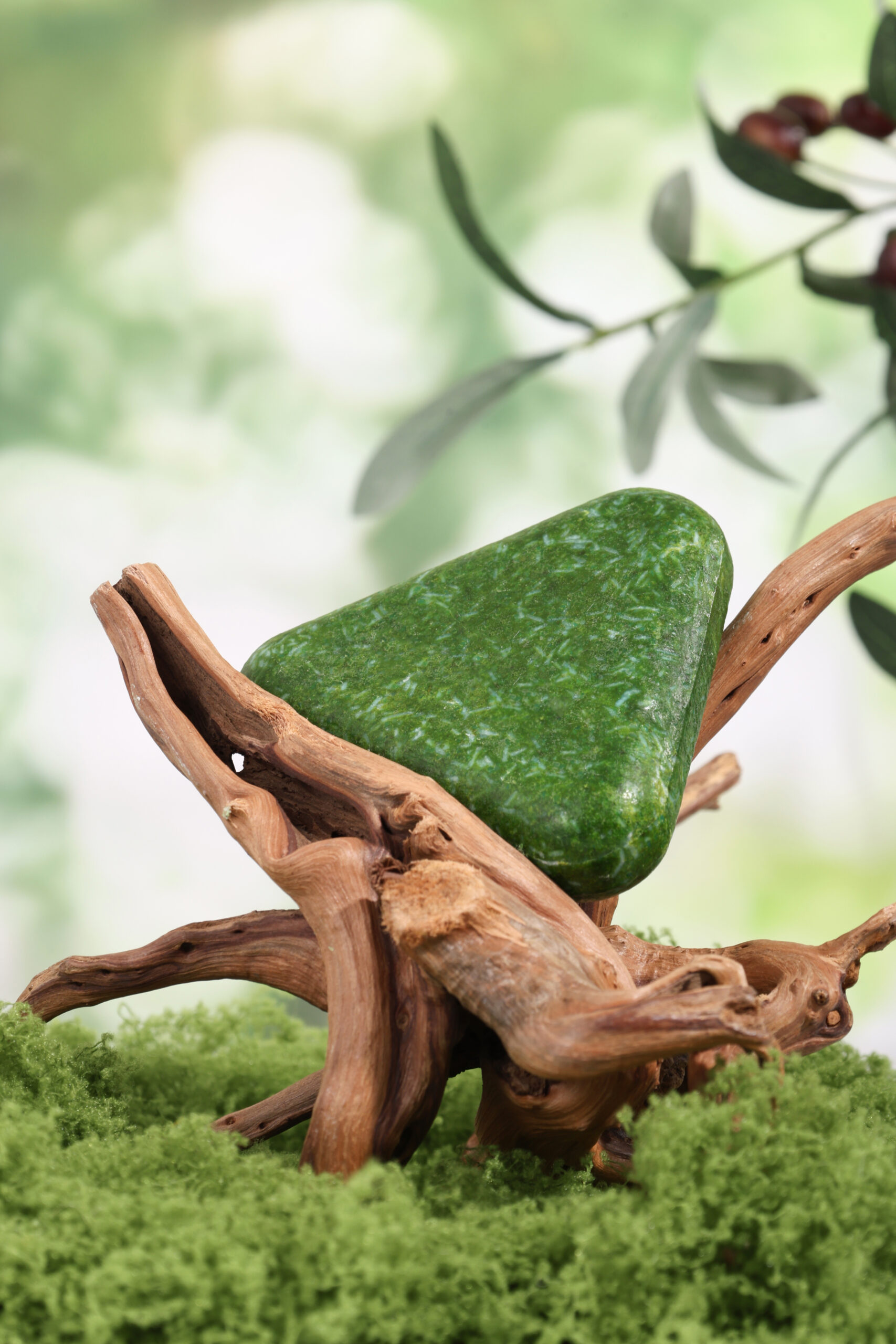 Keratine King Usman Grass Cypress Leaf Shampoo Triangle Soap - Image 6